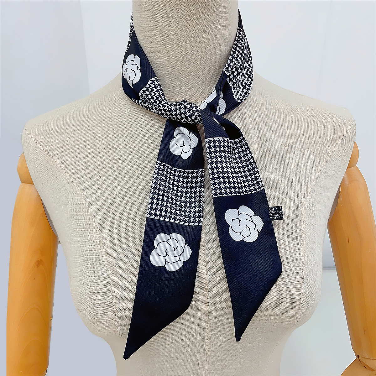 2023 Design Camellia Flower Br - Luxury Bags Brand recensione e prezzo