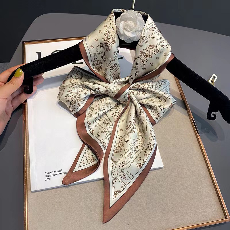 Luxury Design Silk Skinny Head - Luxury Bags Brand recensione e prezzo