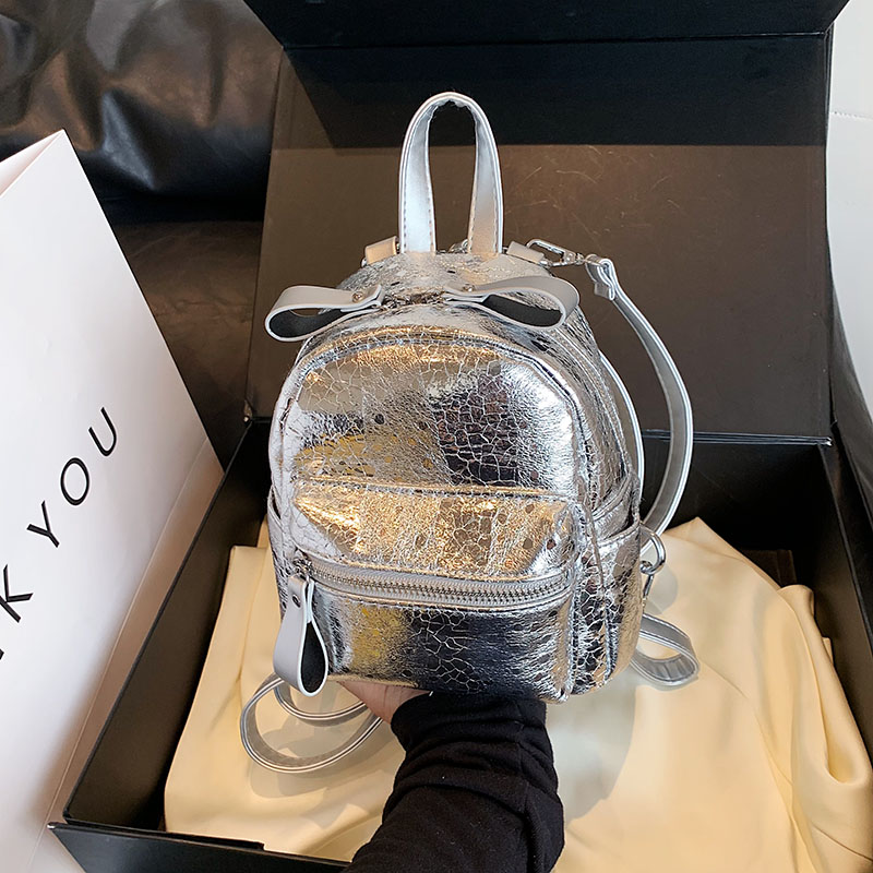 Luxury Fashion Silver Backpack - Luxury Bags Made In Italy recensione e prezzo