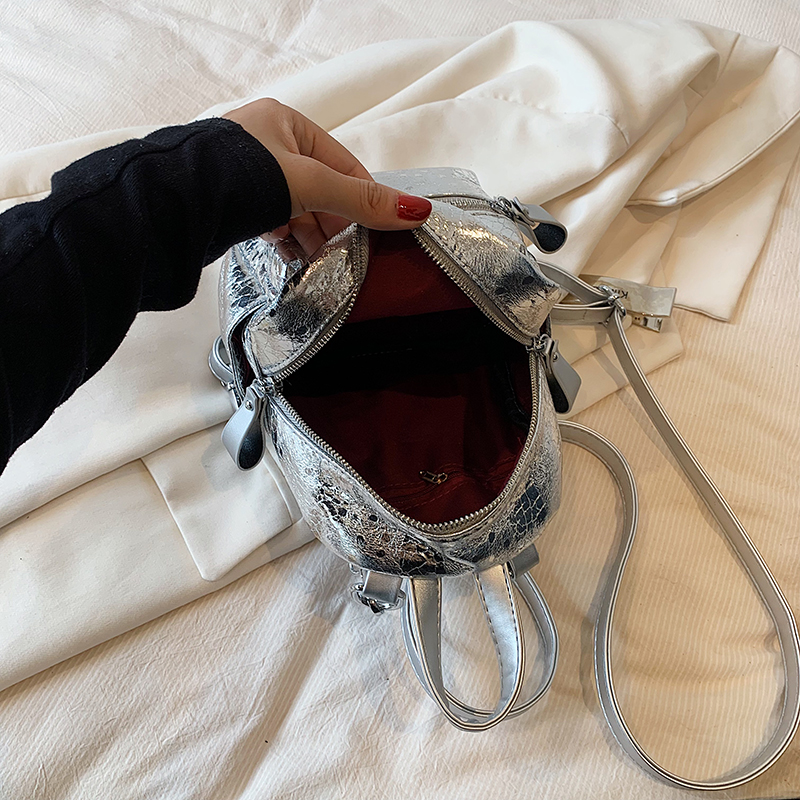 Luxury Fashion Silver Backpack - Luxury Bags Made In Italy recensione e prezzo